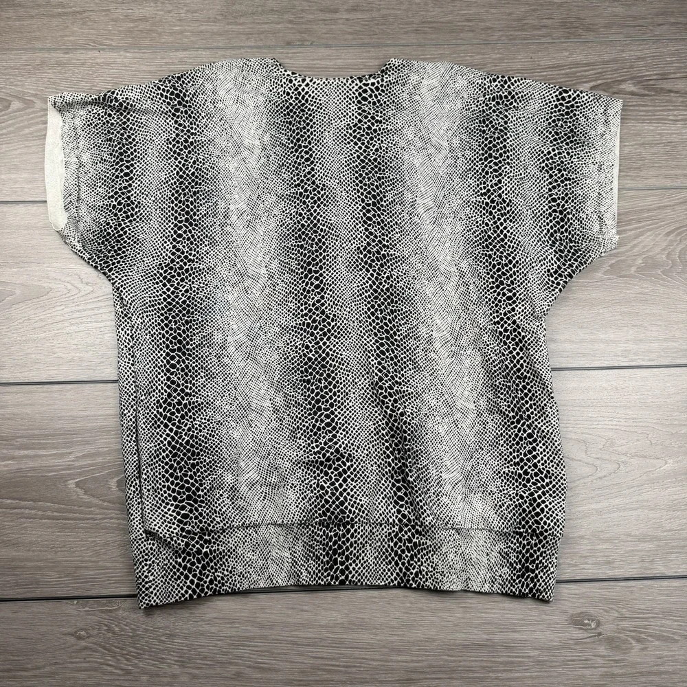 Michael Kors Women's V Neck Silk Blend Snake Skin Print Top Black Grey Large